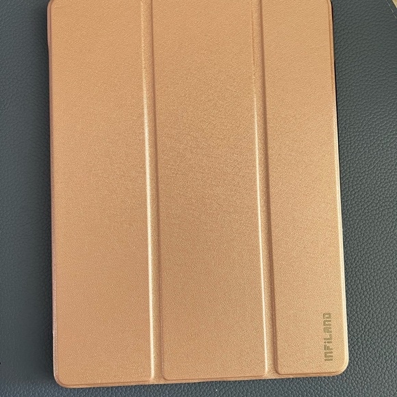 Apple iPad Air 3 Bundle - Picture 6 of 14